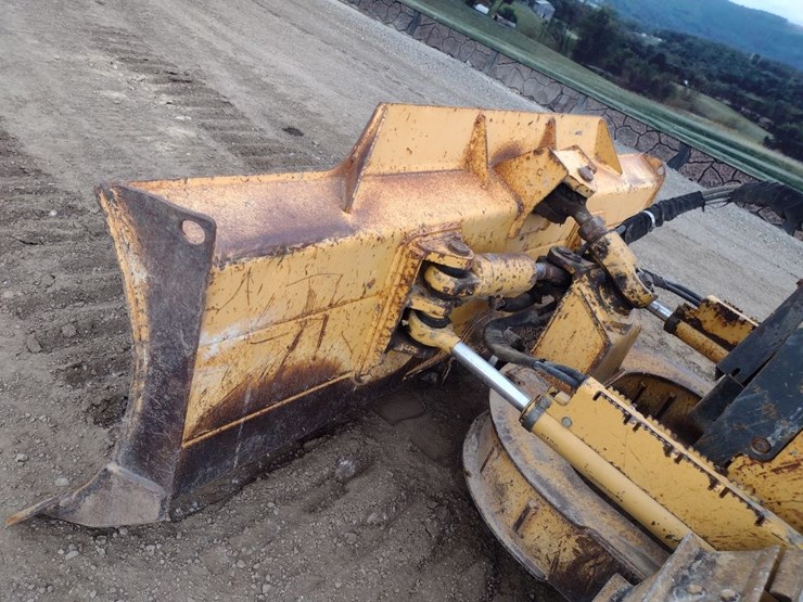 deere-450j-lt-image-21