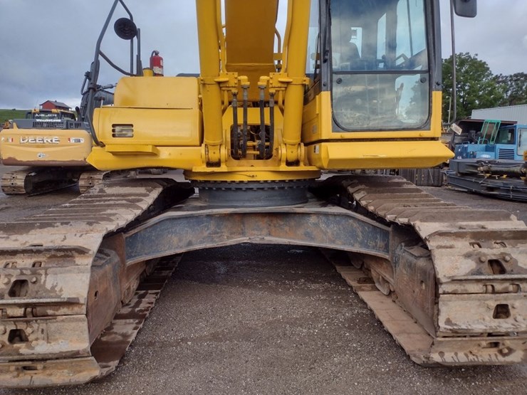komatsu-pc350-lc-8-image-25