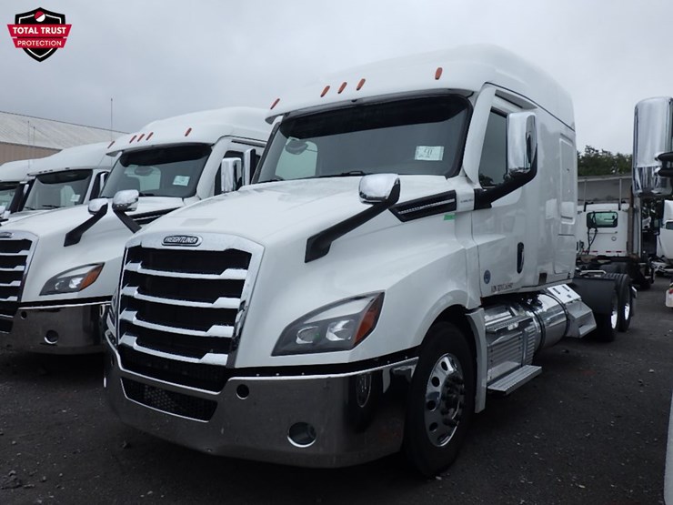 2024-freightliner-cascadia-126-image-1