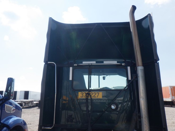 2018-mack-ch612-image-8