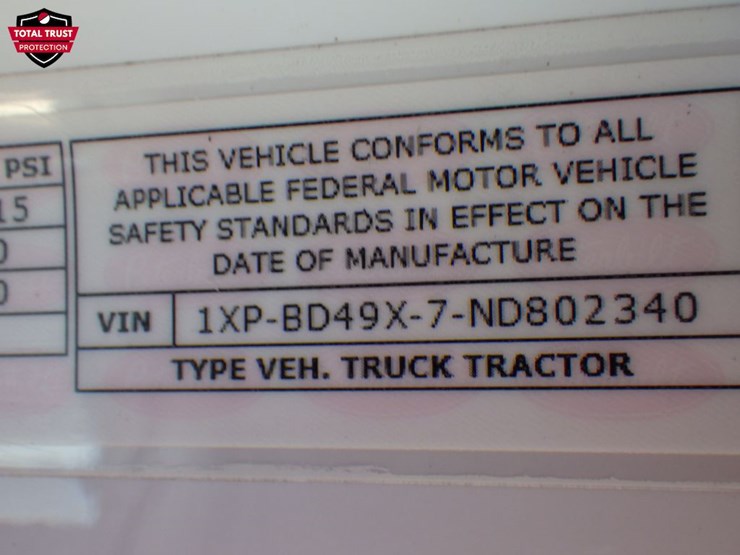 2022-peterbilt-579-image-25