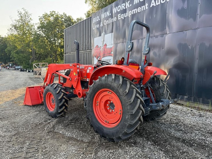 2020-kubota-m6060-image-2