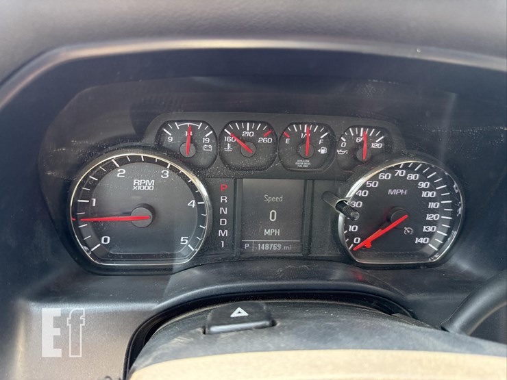 2015-chevrolet-3500hd-image-22