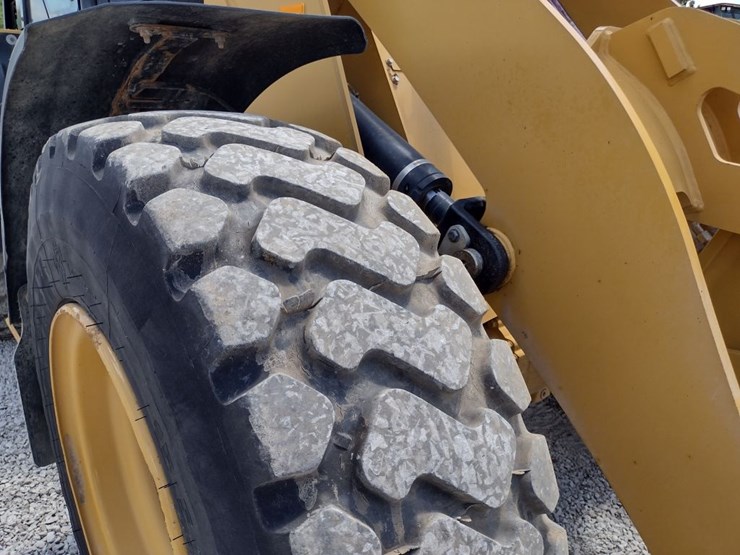 caterpillar-910m-image-32