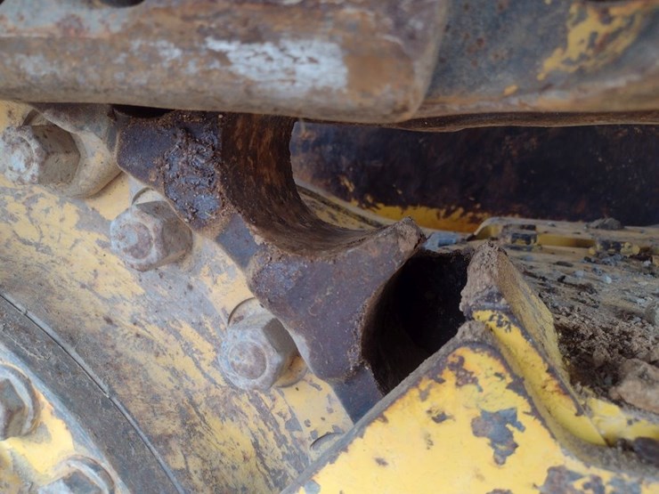 komatsu-d51pxi-22-image-28