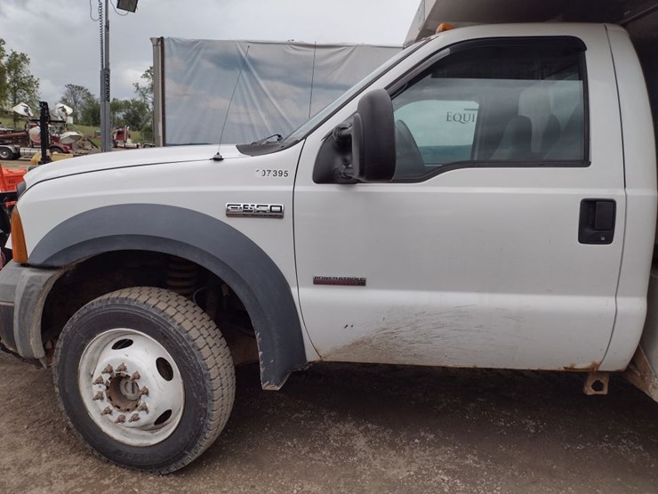 ford-f550-image-17