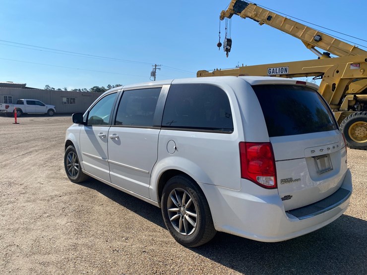 2013-dodge-grand-caravan-image-6