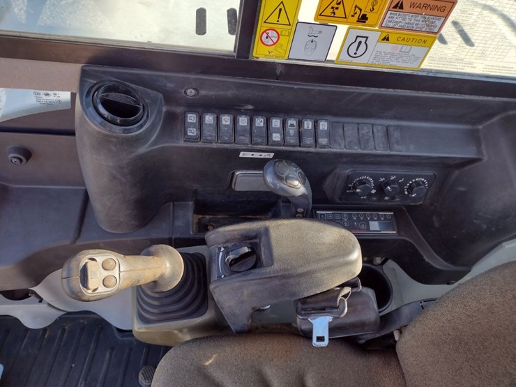takeuchi-tb290-image-8