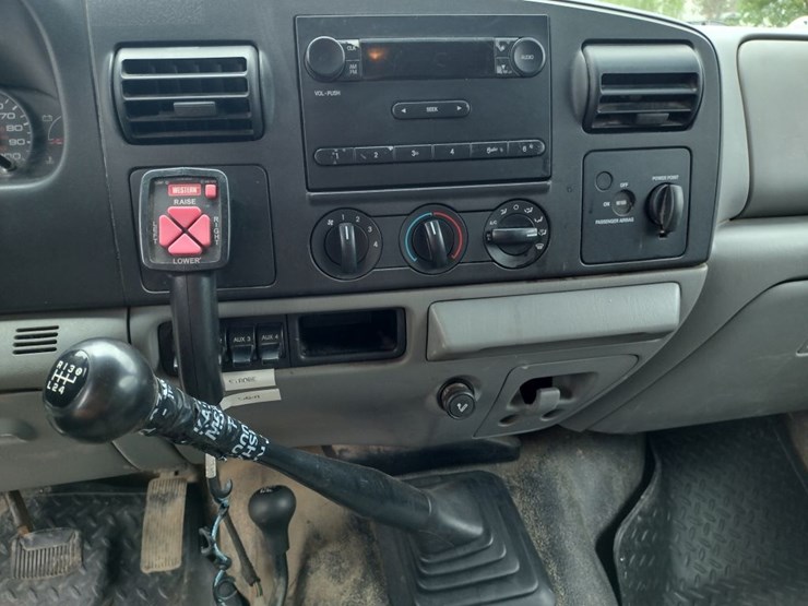 ford-f550-image-8
