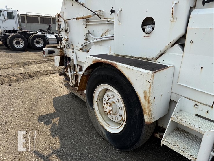 mobil-athey-street-sweeper-8401-image-7