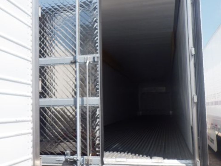 2019-utility-3000r-image-11