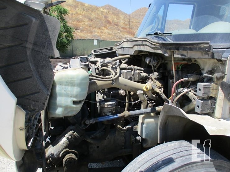 2010-international-durastar-4300-image-6