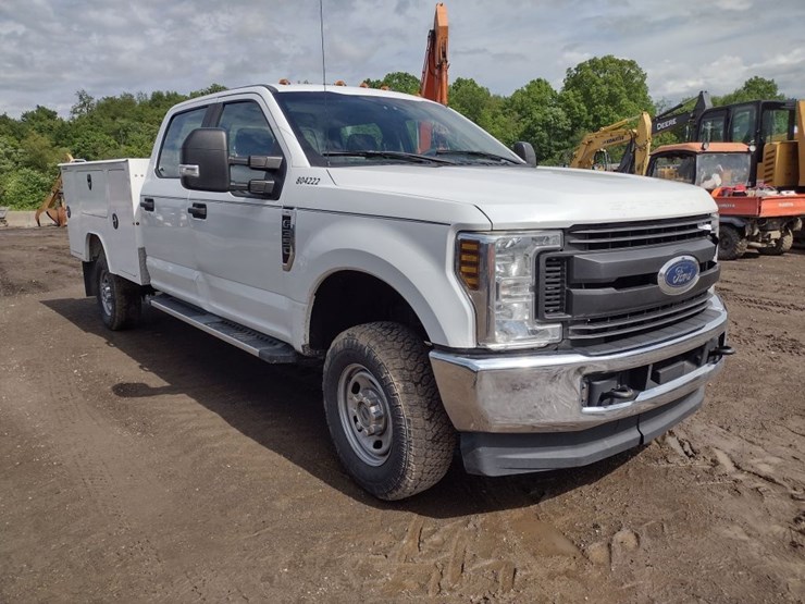 18-ford-f350-image-37