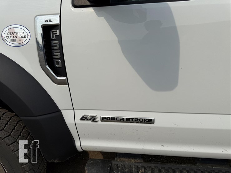 2017-ford-f550-xl-image-8