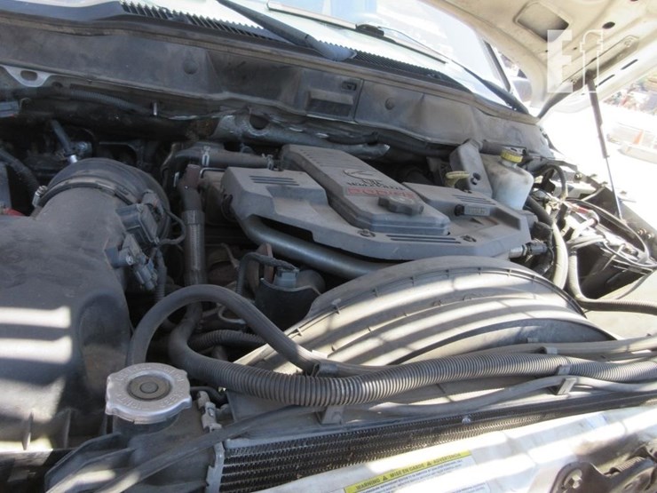 2010-dodge-ram-4500-image-5
