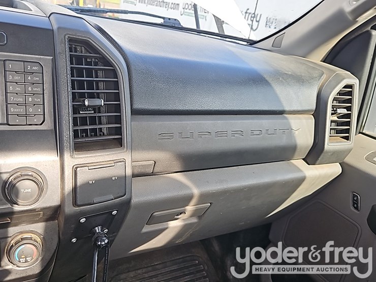 2017-ford-f550-image-20