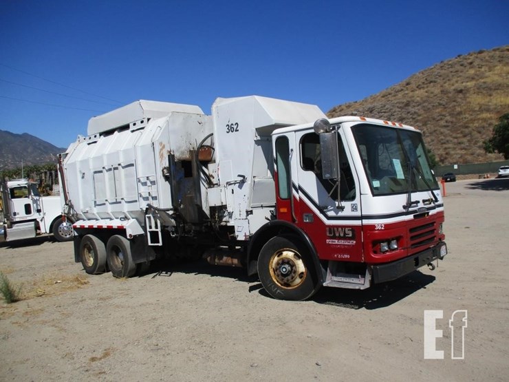 2005-freightliner-condor-image-1