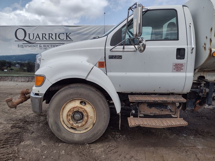 ford-f750-image-19