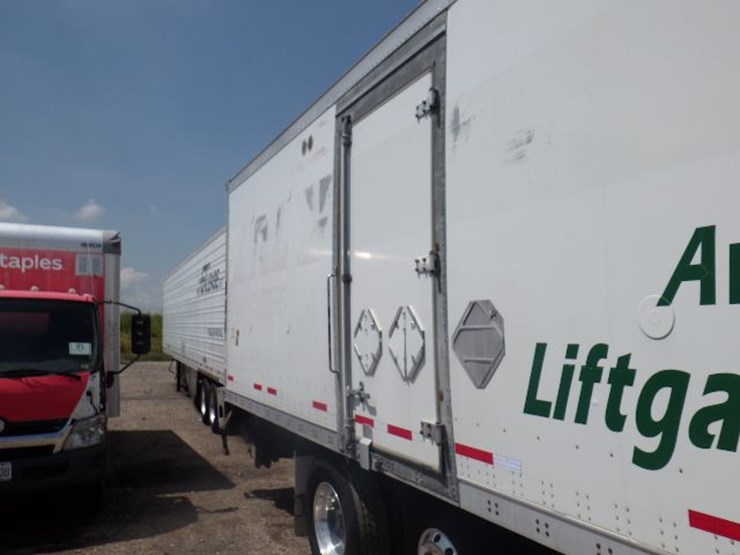 2016-peterbilt-220-image-4