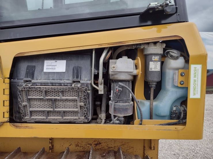 caterpillar-d1-image-19