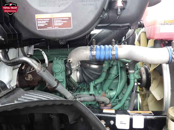 2024-volvo-vnr300-image-26