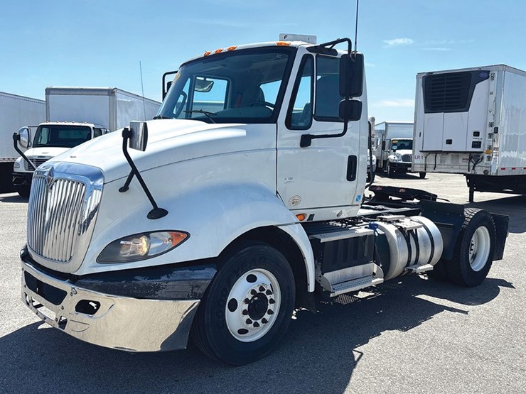 2018-international-prostar-image-1