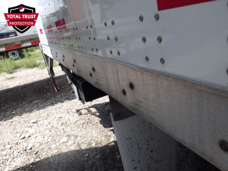2019-peterbilt-348-image-11