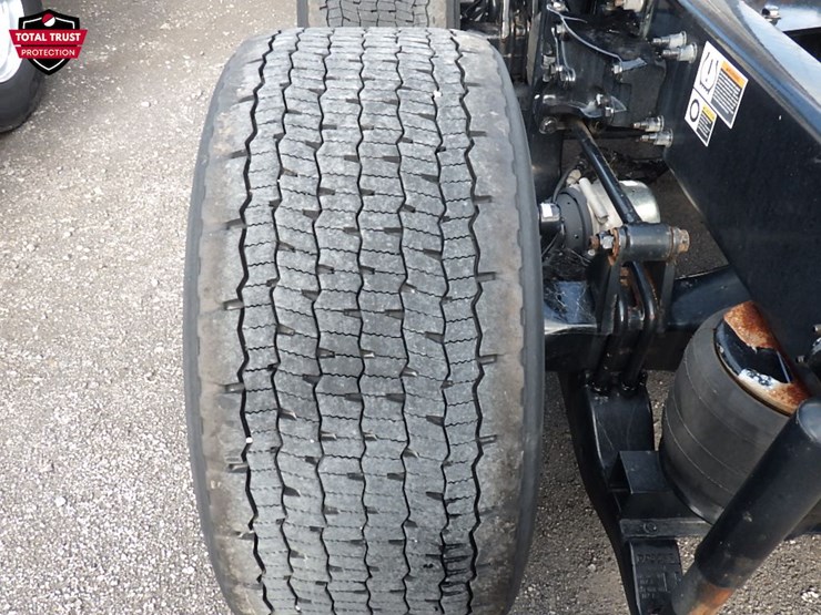 2024-kenworth-t680-image-14