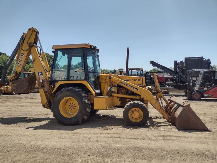 john-deere-310d-image-3