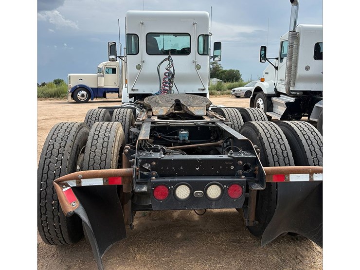 2008-kenworth-t800-image-3