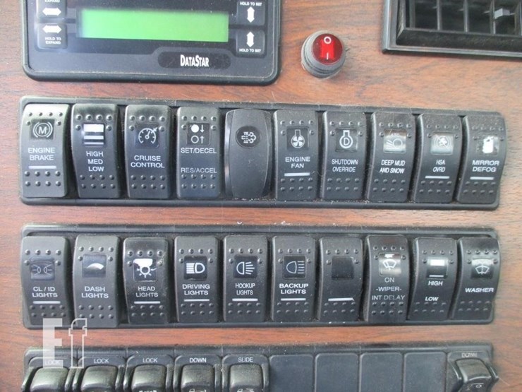 2019-western-star-4900-image-13