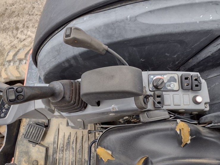 kubota-kx057-4-image-8