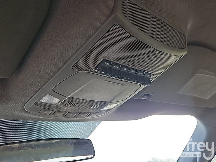 2018-ford-f550-image-27