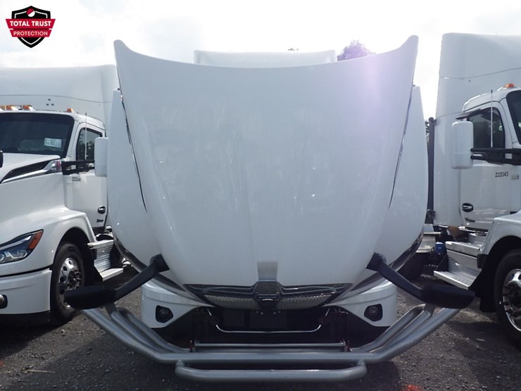 2024-kenworth-t680-image-24