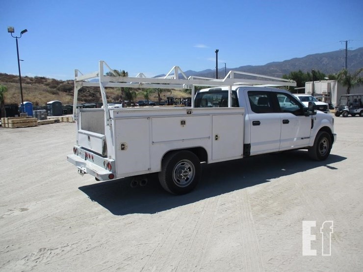 2018-ford-f350-image-3