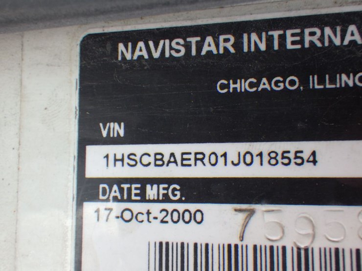 2001-international-9400i-image-25