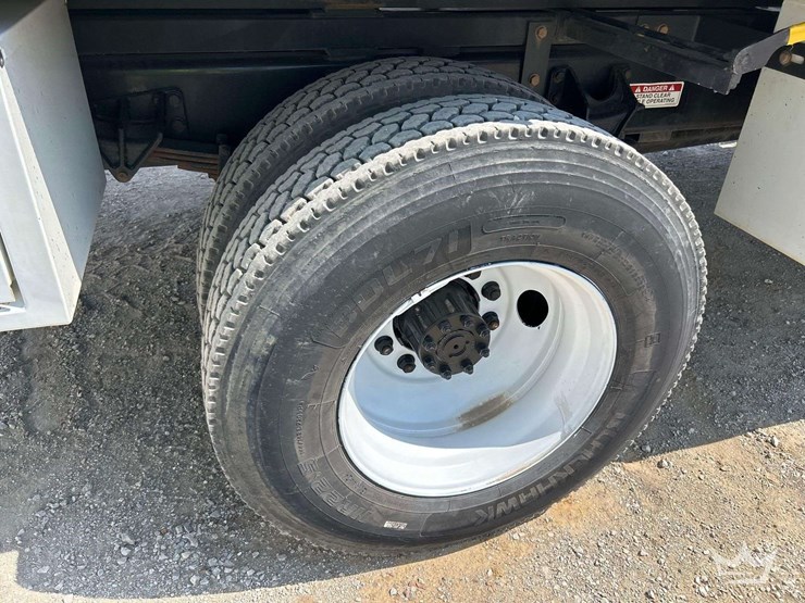 2015-ford-f750-image-35