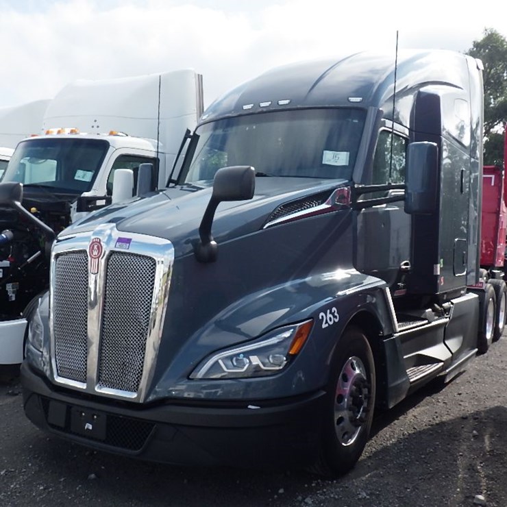 2024 KENWORTH T680
