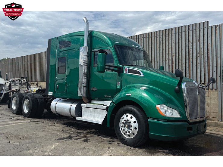 2019-kenworth-t680-image-1