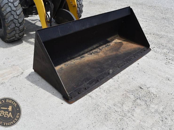 2018-new-holland-w80c-image-19