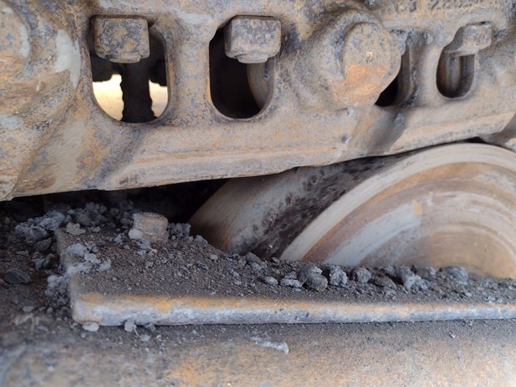 caterpillar-d6n-image-28