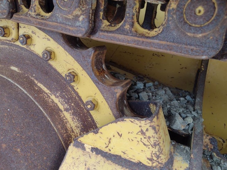caterpillar-d1-image-26