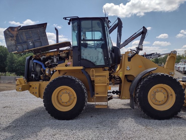 caterpillar-910m-image-28