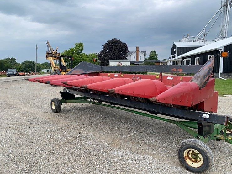 case-ih-1063-image-1