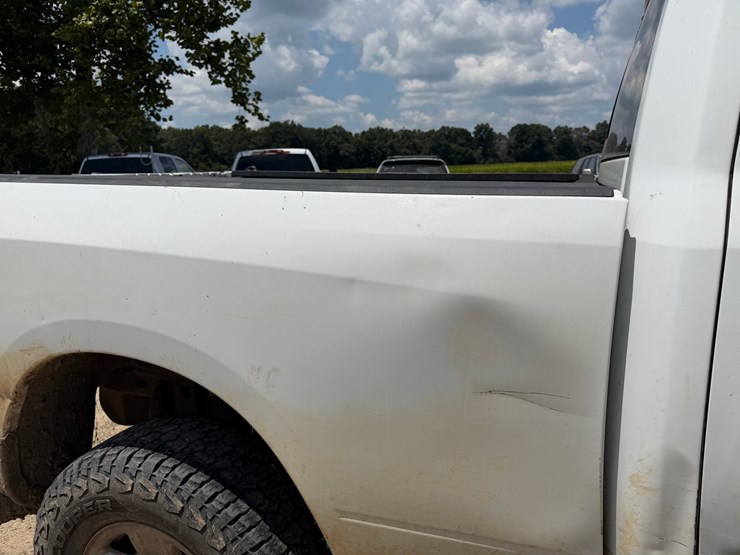2015-dodge-2500-image-36