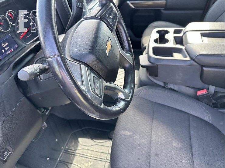 2021-chevrolet-silverado-2500hd-lt-image-38