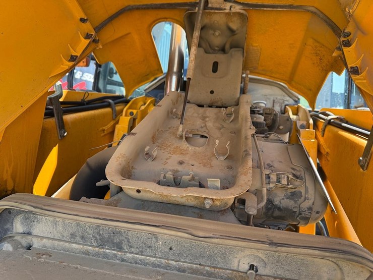 jcb-3cx14-image-21