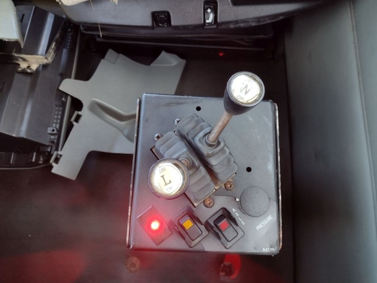 kenworth-t880-image-11