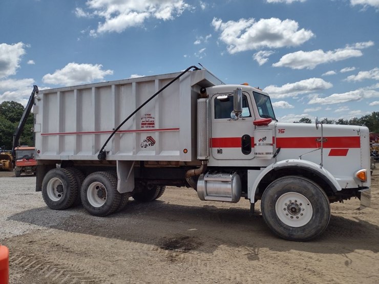 peterbilt-357-image-3