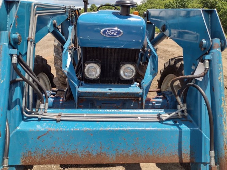 ford-3930-image-34